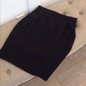 H&M black pencil skirt
